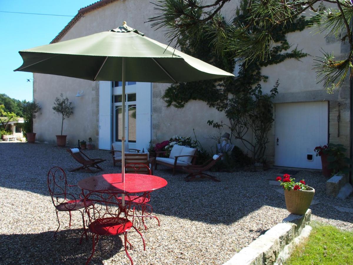 Les Tamaris Bed & Breakfast Castelnau-sur-Gupie Exterior photo
